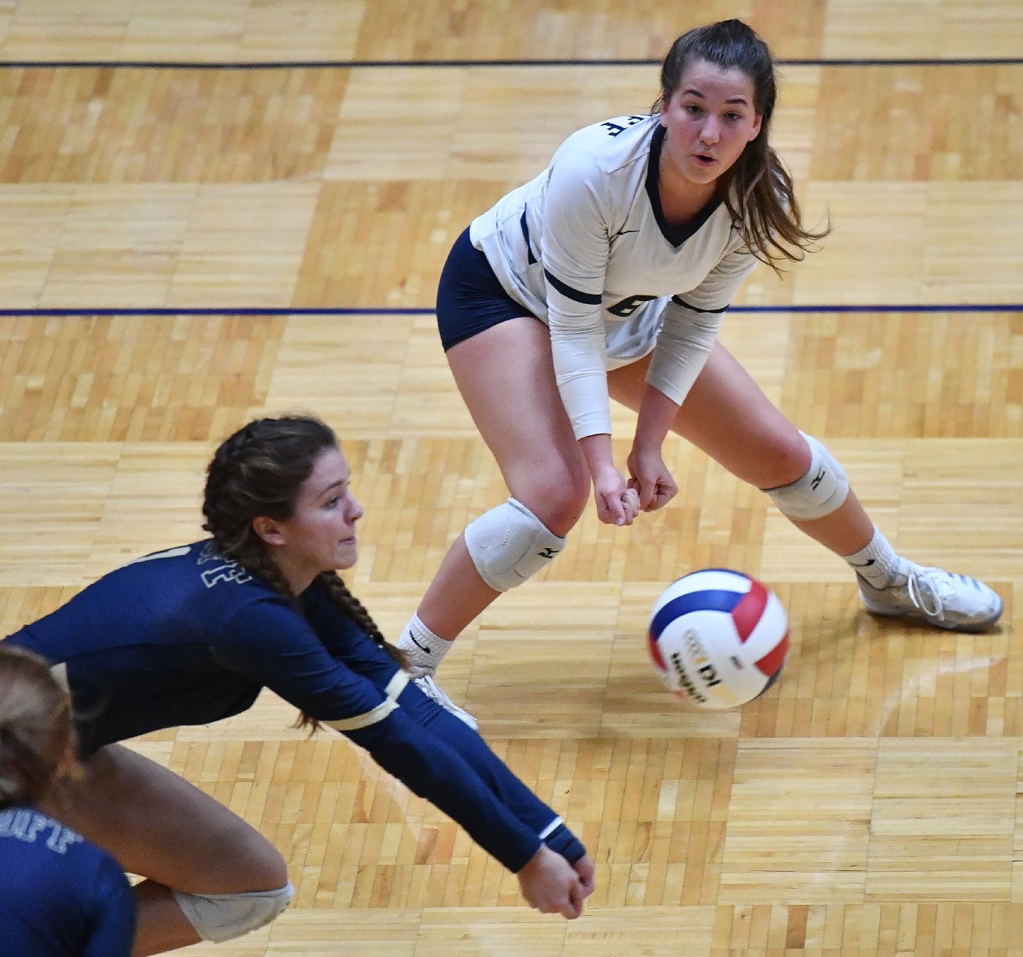 Althoff vs Minooka in 4A Volleyball Sectional Final